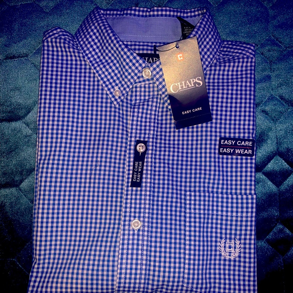 Short sleeve button up